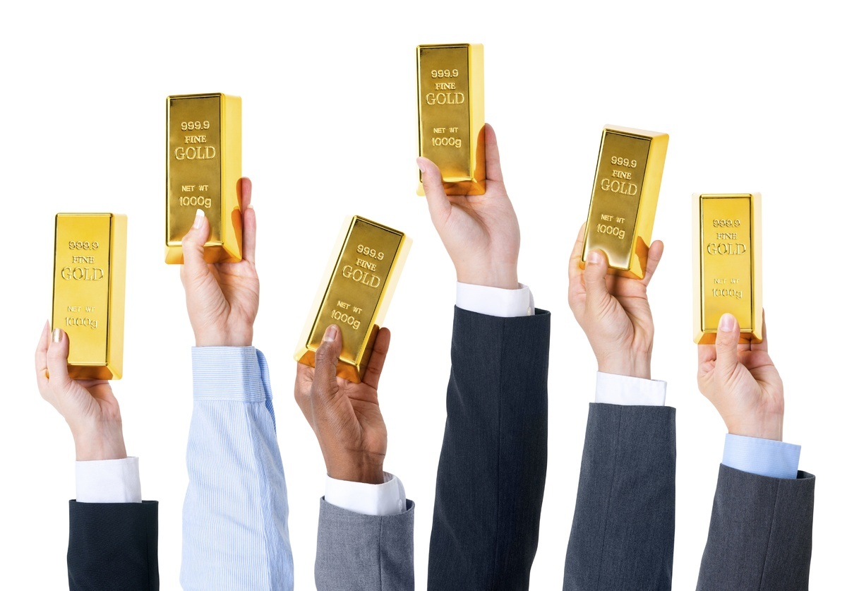 Цена — золото: чего ждать инвестору от «защитного» драгметалла